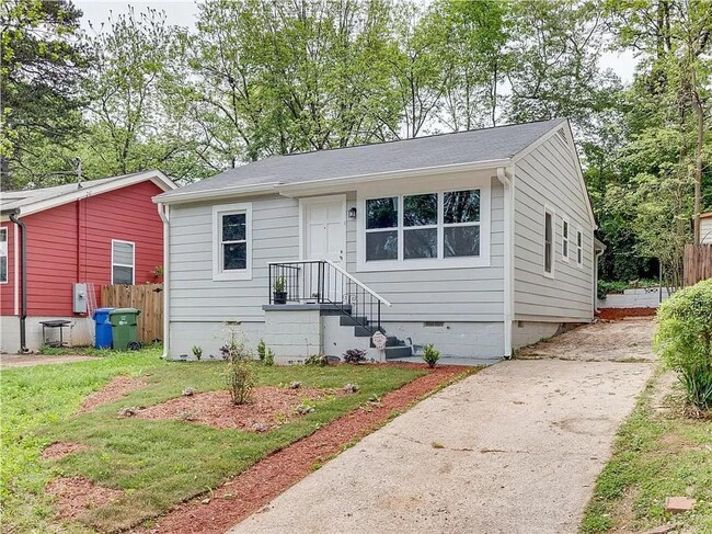 Building Photo - 3 Bedroom/ 2 Bath Home in Atlanta!