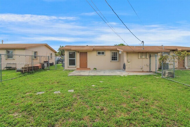 Building Photo - 11332 SW 207th Dr