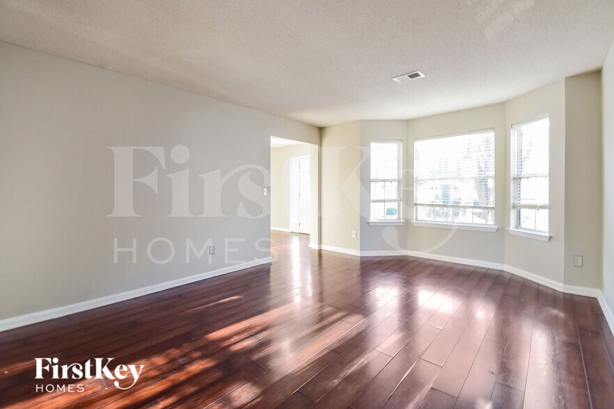 Building Photo - 3632 Salem Glen Rd