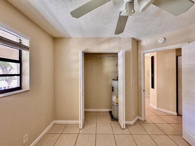 Building Photo - 11211 Royal Palm Blvd