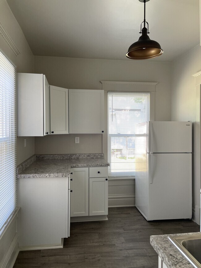 Building Photo - 102 Sharma