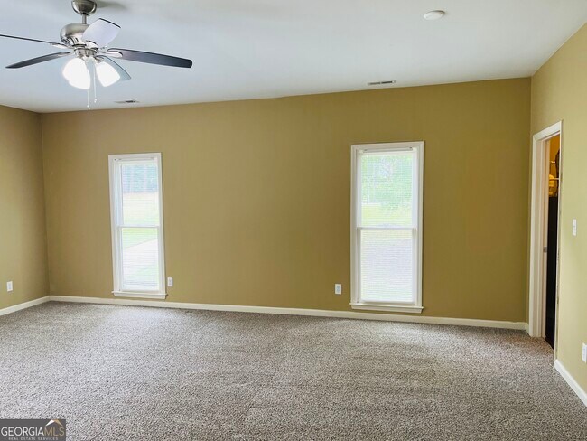 Building Photo - 70 Indian Bluff Dr