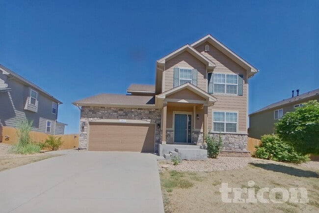 Building Photo - 647 Clarendon Dr