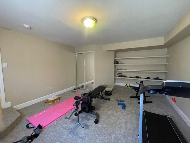 Building Photo - $0 DEPOSIT OPTION. 4 BEDROOM 3 BATHROOM HIGHLANDS RANCH HOUSE NEAR CHATFIELD STATE PARK