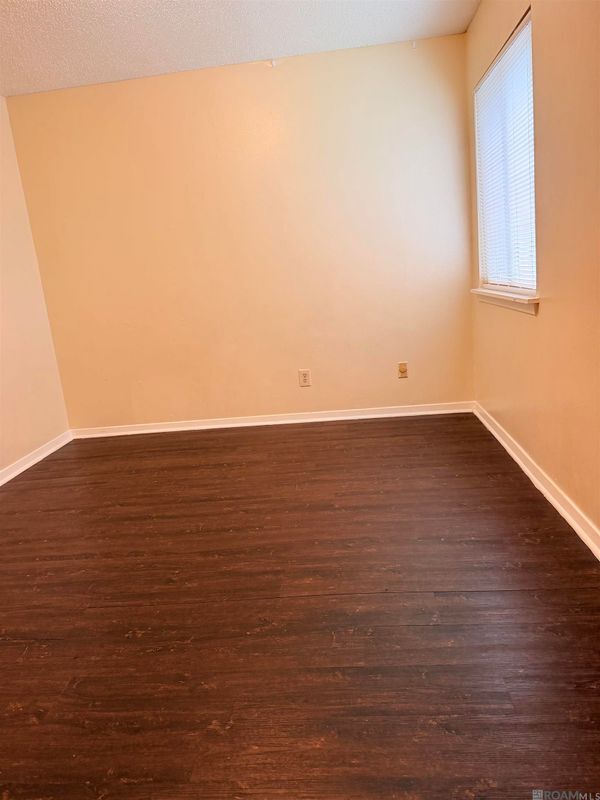 Building Photo - 3484 Cedarcrest Ave
