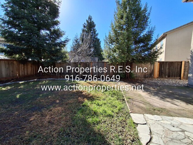 Building Photo - Lincoln Crossing, 2 Story 4 Bedroom, 2.5 bath, 2225sqft, Access to Clubhouse Pool & Amenities, Cu...