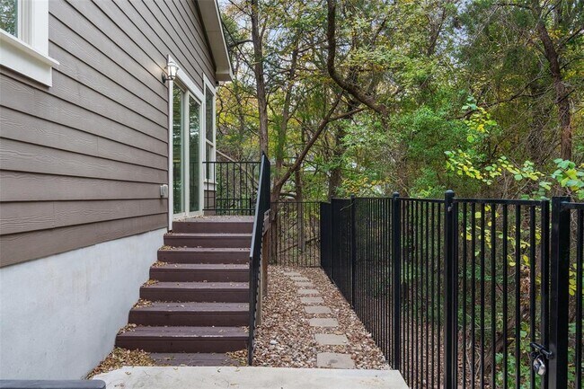 Building Photo - 12214 Cottage Promenade Ct