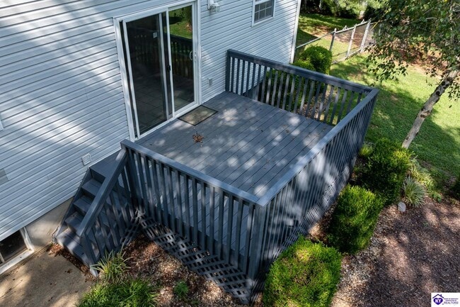 Building Photo - 119 Charlotte Cir