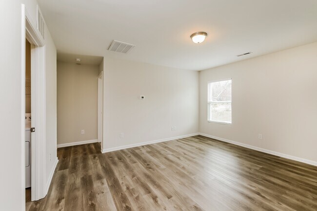 Building Photo - 4324 Shadi Green Ln