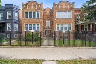 Building Photo - 6945 S Calumet Ave