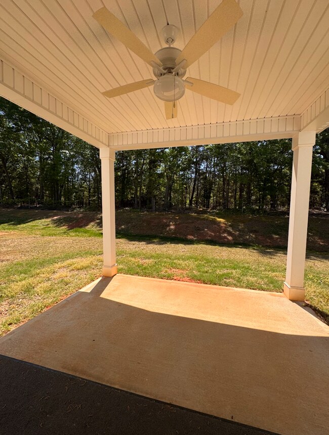 Building Photo - 320 Alameda Ln