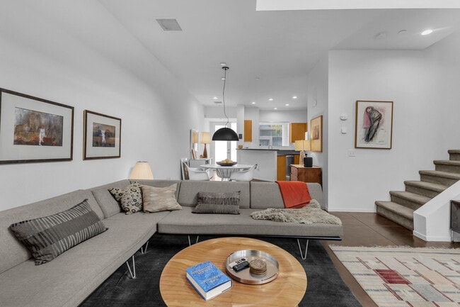 Building Photo - 3574 Penny Ln