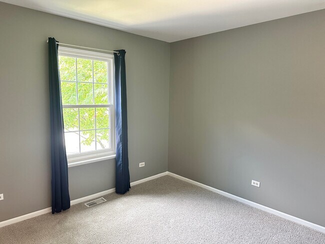 Building Photo - 24 Cedar Grove Ct