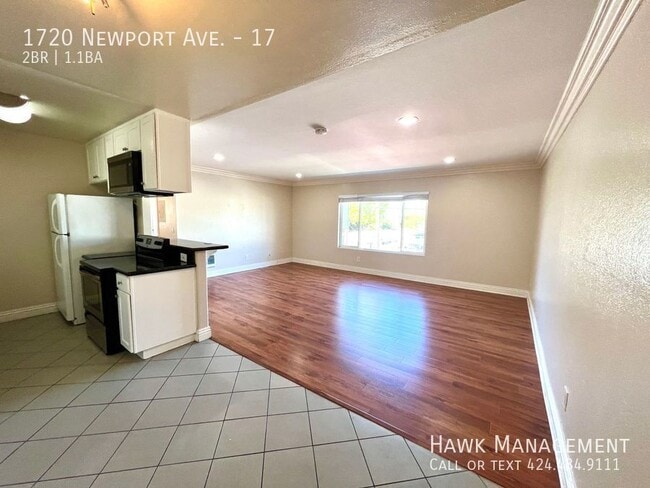 Building Photo - 1720 Newport Ave