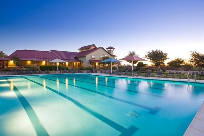 Building Photo - 2202 Dillon Pond Ln