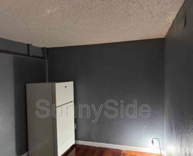 Building Photo - 8421 S Orange Blossom Trl
