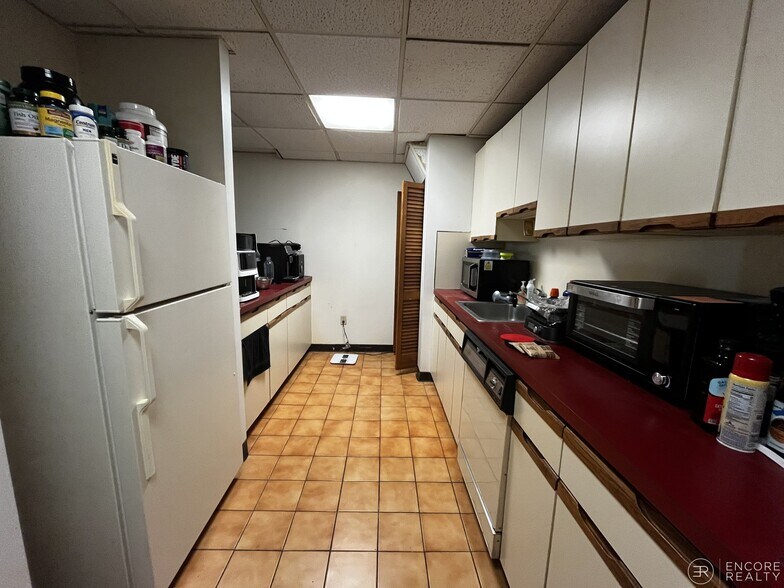 Building Photo - 11 Stearns Rd