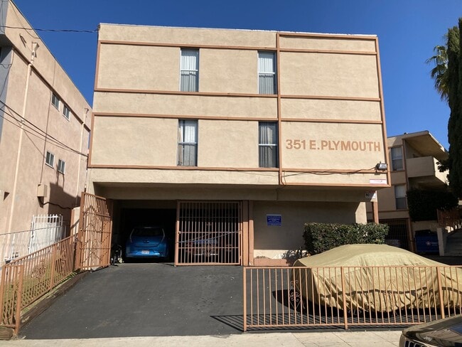 Building Photo - 351 E Plymouth St