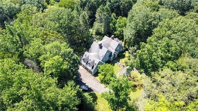 Primary Photo - 14 Hemlock Rd