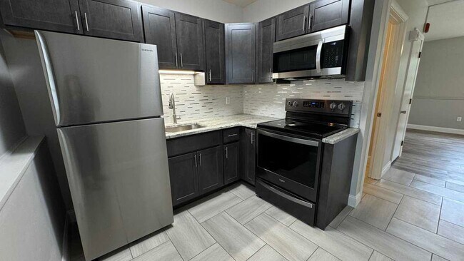 Building Photo - 6 Hisgen Ave