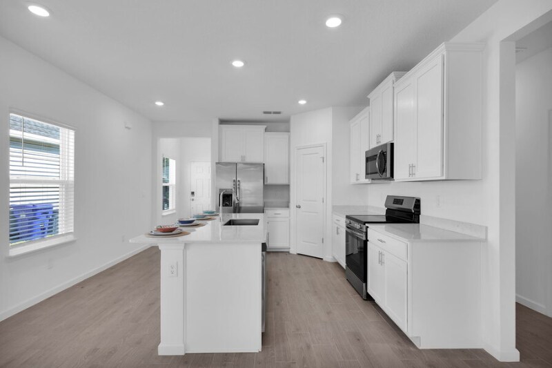 Building Photo - 302 Lake Sinclair St