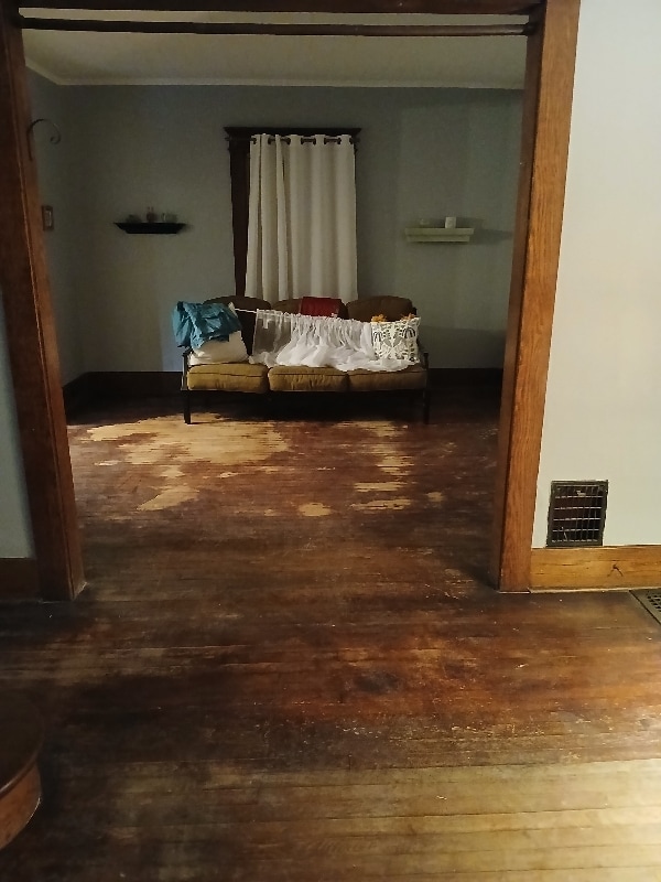 Building Photo - 315 Boyden St