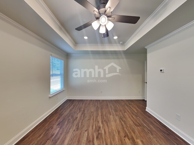 Building Photo - 800 Headland Wy