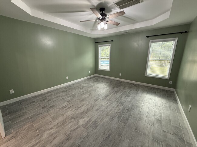 Building Photo - 231 Southwoods Ln