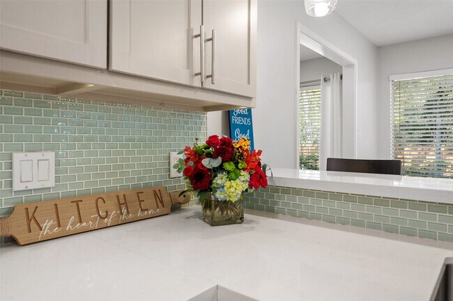 Building Photo - 1912 Foxtail Pl