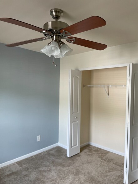 Building Photo - 2097 Shady Pond Dr