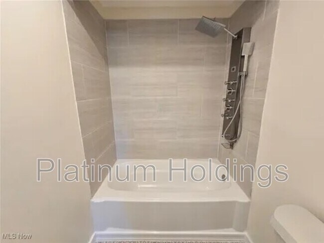 Building Photo - 10306 Winthrop Rd