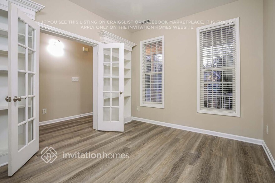 Building Photo - 7807 Green Mill Dr