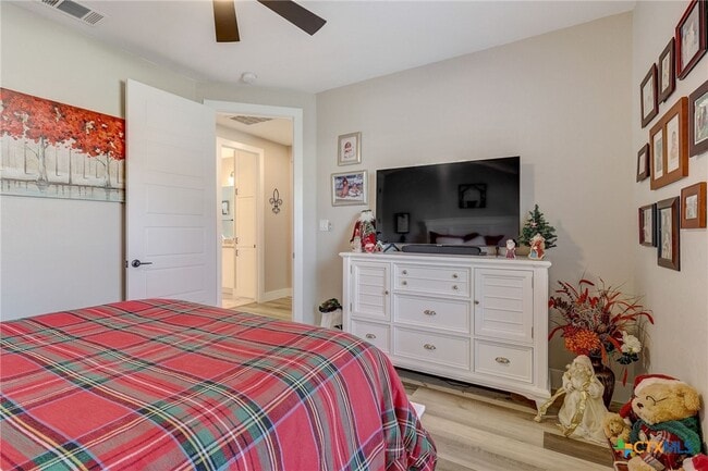 Building Photo - 281 Cibolo Way