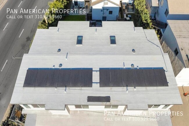 Building Photo - 1738 9th St