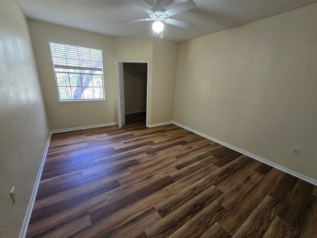 Building Photo - 3 Bedroom Condo For Rent in Tampa Palms!