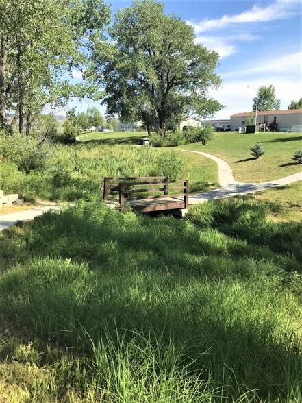 Building Photo - 26 Bing St N