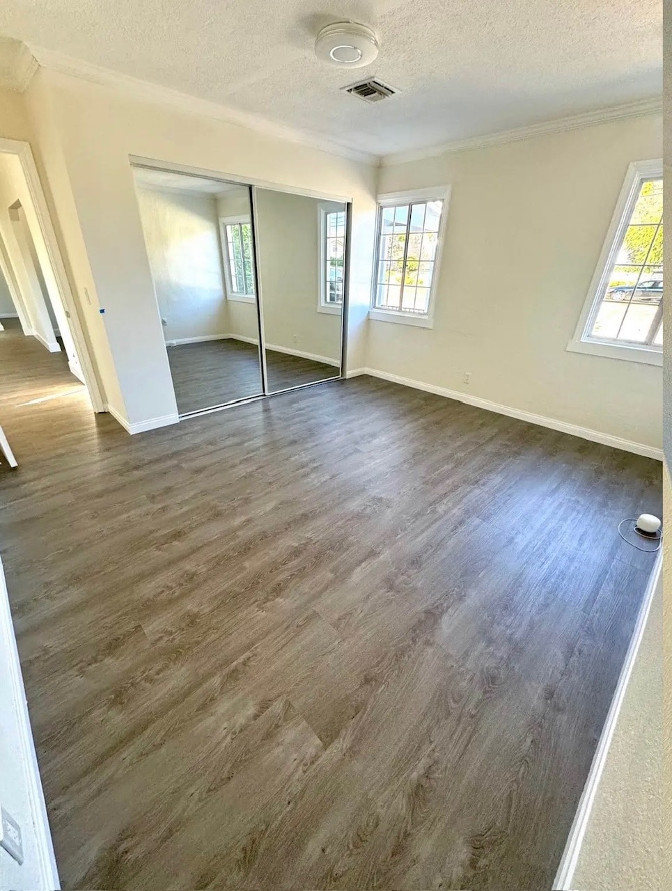 Building Photo - 7015 De Celis Pl