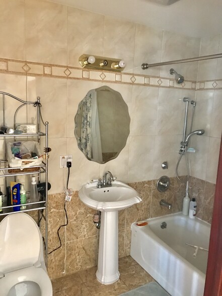 2nd Bathromm - 99-31 66th Ave