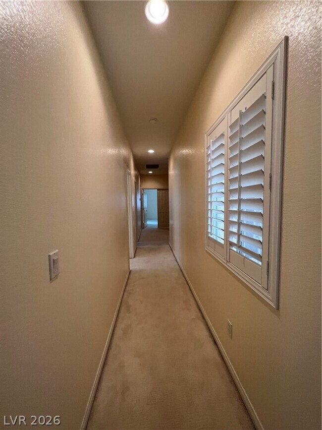 Building Photo - 678 Kentons Run Ave