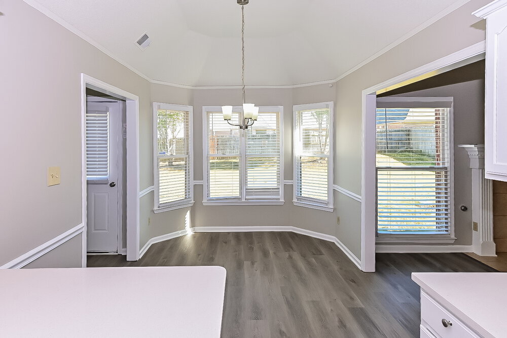 Building Photo - 1120 Mossy Knoll Dr