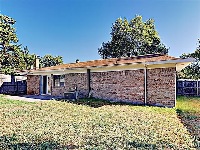 Building Photo - 1818 Coleta Pl