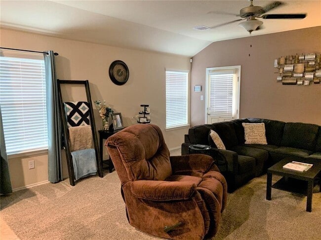 Building Photo - 9411 Paloma Creek Dr