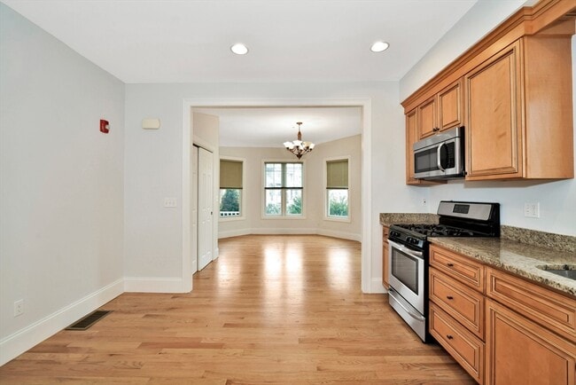 Building Photo - 22 High St