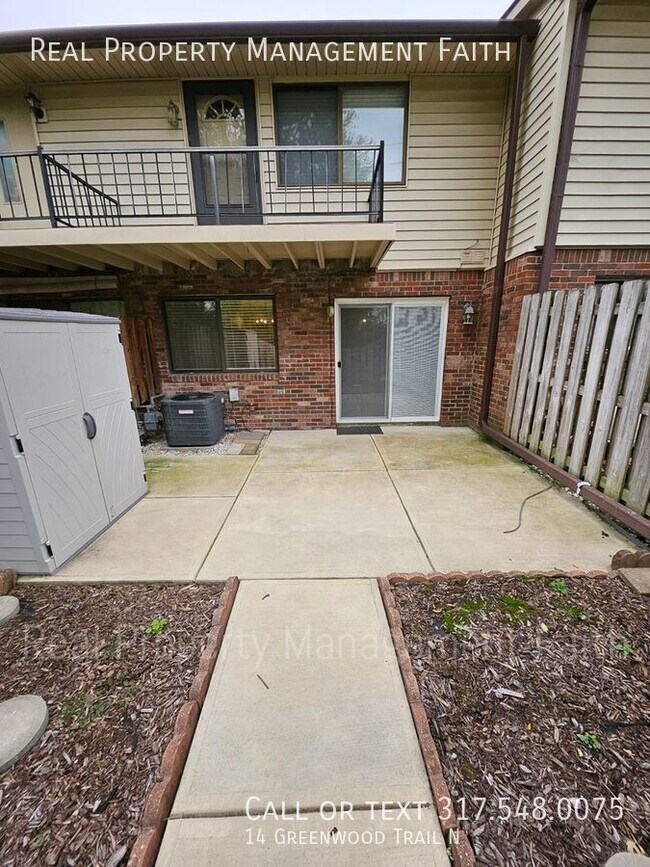 Building Photo - 14 Greenwood Trail N Dr