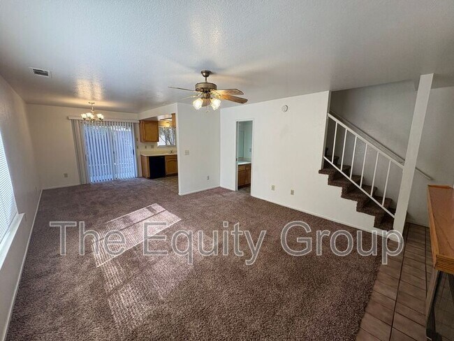 Building Photo - 2408 W Packwood Dr