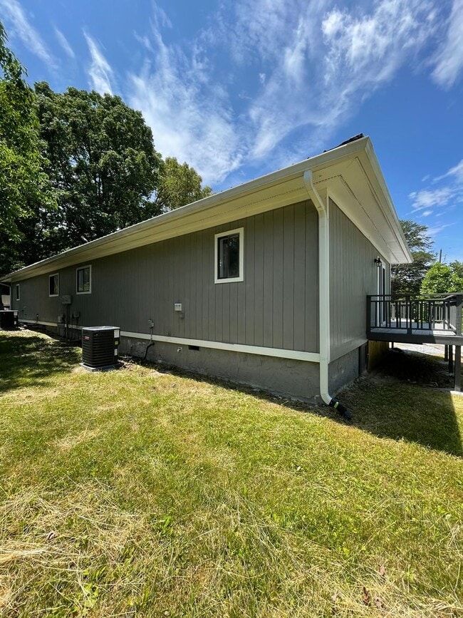Building Photo - 90 Bradley Branch Rd