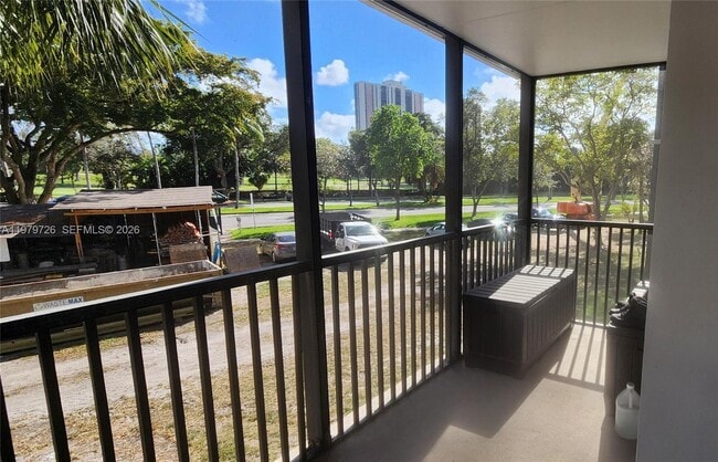 Building Photo - 3301 N Country Club Dr