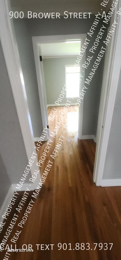 Building Photo - 900 Brower St