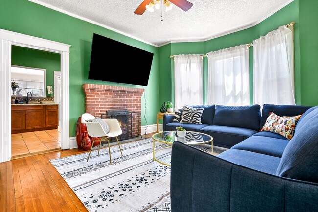 Building Photo - 835 E Boulder St