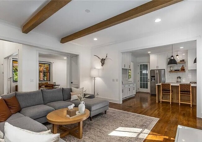 Building Photo - 2571 Temple Johnson Rd SW